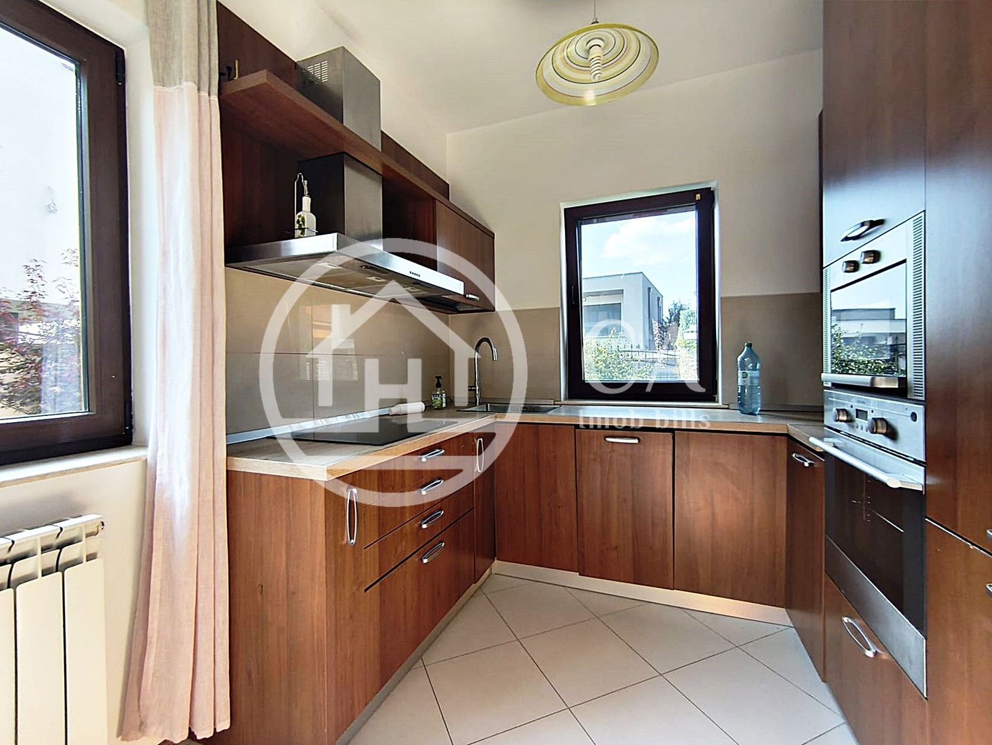 Casa de inchiriat cu 5 camere in cartier Viena, Oradea - Poză 7