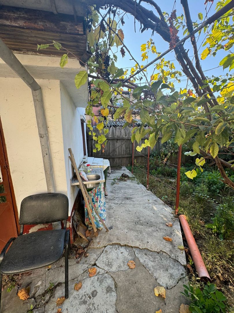 De vânzare  casă situată pe strada Mihail Sadoveanu - Poză 19