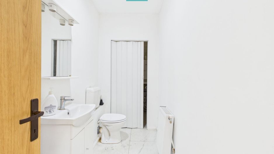 Hală cu suprafața de 296mp Arad - Poză 6