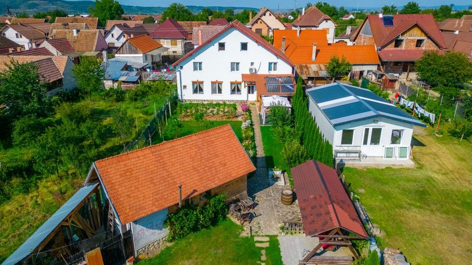 Casa + Pensiune deosebita - Orlat, Sibiu - Poză 5