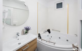 Apartament cu 2 camere, 58 mp, Zona Ultracentrala - Poză 7