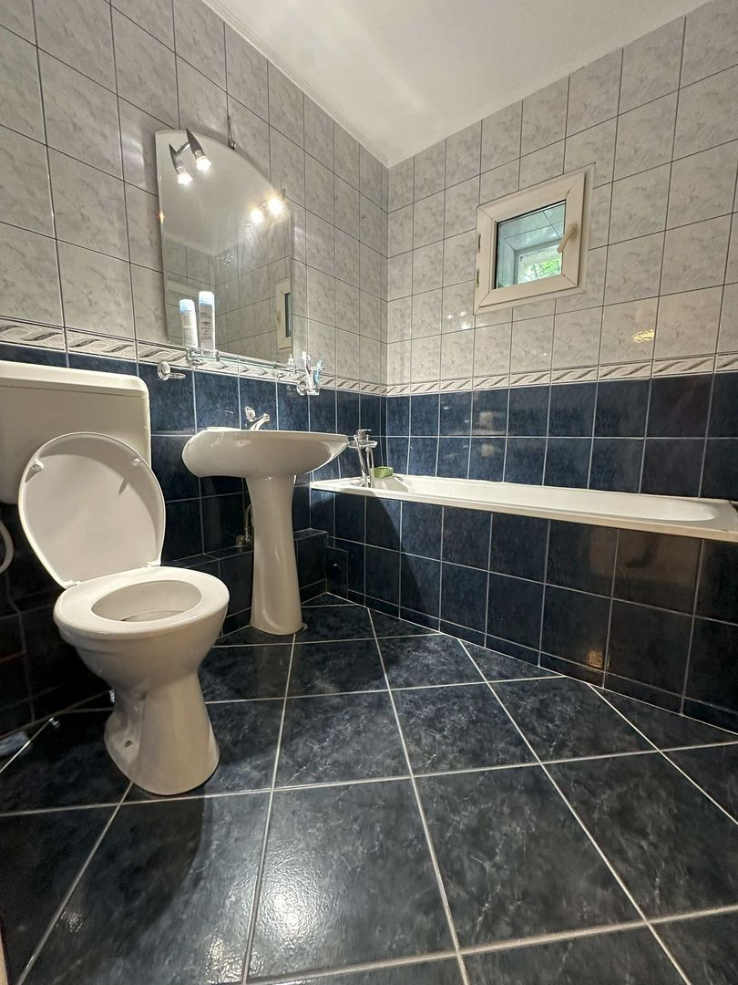 Apartament spatios cu trei camere, Vatra Luminoasa - Poză 9