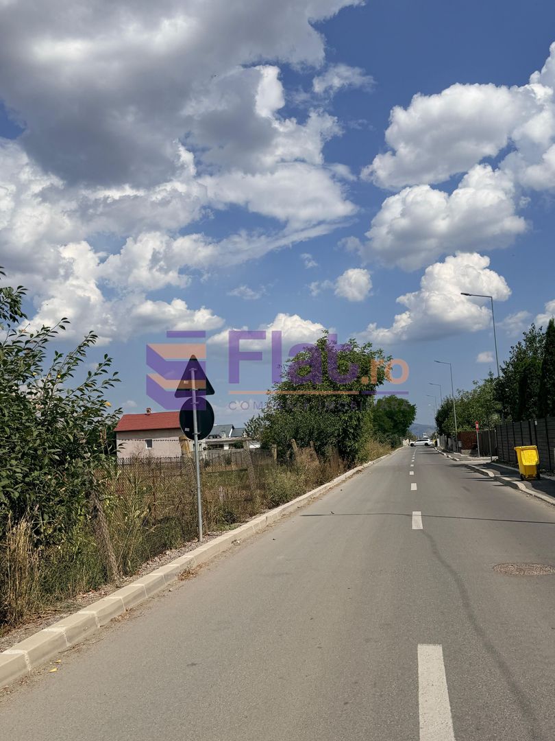 Teren intravilan de vânzare în Hărman, Brașov cu utilitati - Poză 2