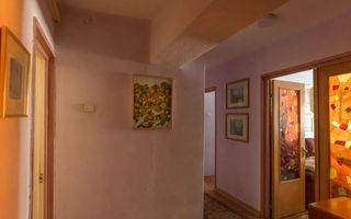 Apartament ULTRACENTRAL cu 4 camere,decomandat, langa Palas, 105 mp ! - Poză 3