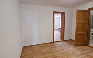 Casa P+1+M cu 5 camere teren 486 mp garaj si filigorie in Trei Stejari - Poză 1