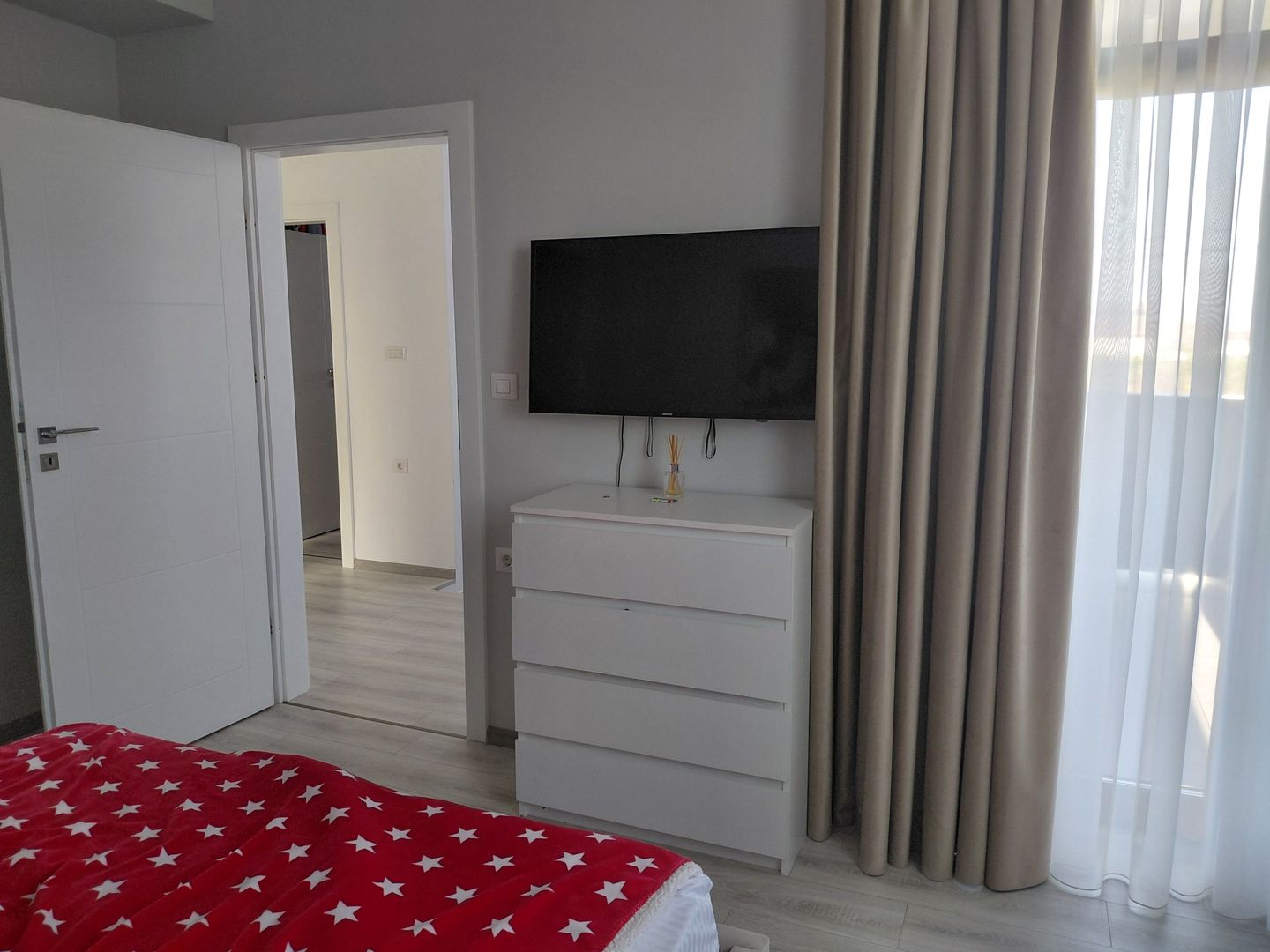 Casă modernă, P+1,complet mobilată, în complex privat – zona Metro - Poză 7