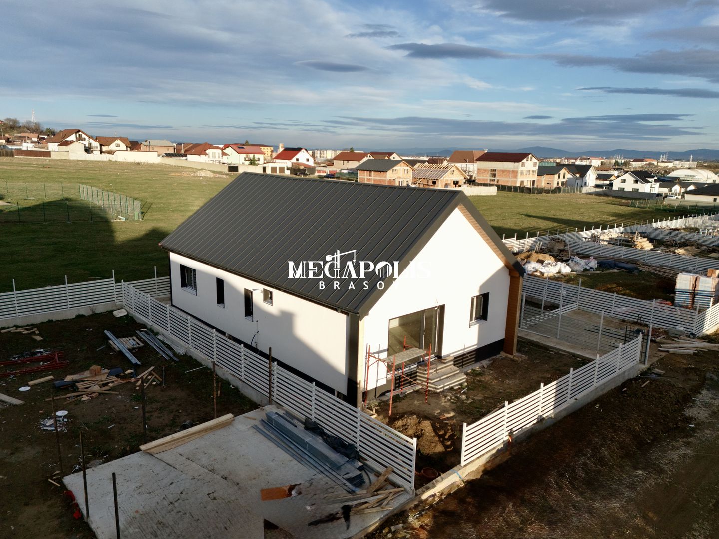 Casă 4 camere / Codlea / Credit / 100mp - Poză 2