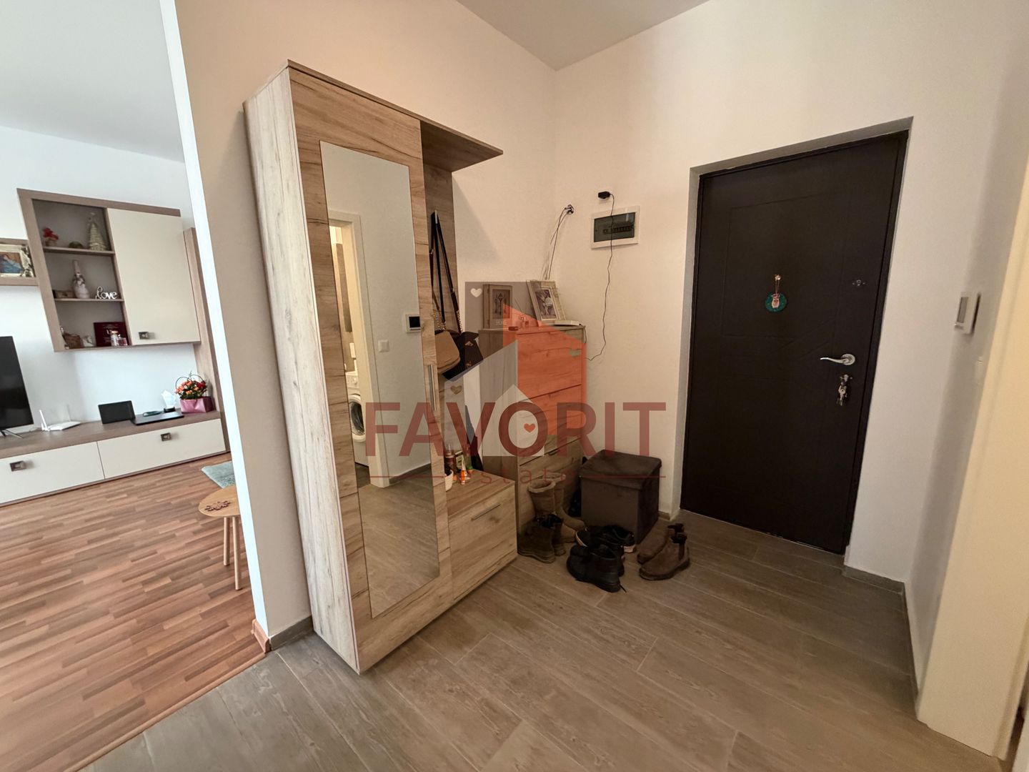 Mobilat si utilat. Zona Decathlon. Loc de parcare - Poză 8