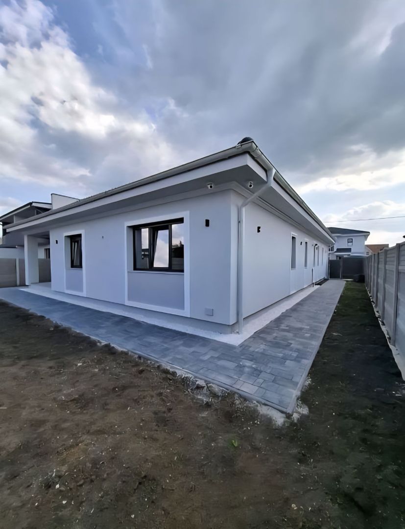 Locuinta individuala cu garaj- in stil mediteranean - Poză 5