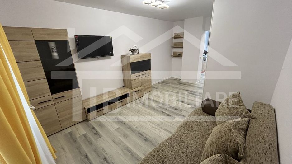 Apartament cu 3 camere, 70mp, zona E.On - Poză 1