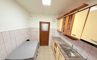 De vânzare apartament 2 camere - Str. Mihail Kogălniceanu - Poză 6