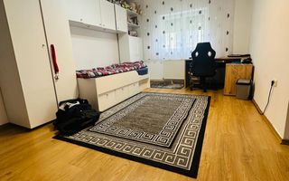 Casa individuala complet renovata- strada linistita Giarmata - Poză 6