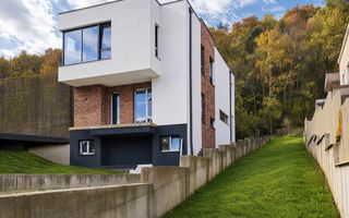 Casa individula, zona Centurii spre Vivo - Poză 1