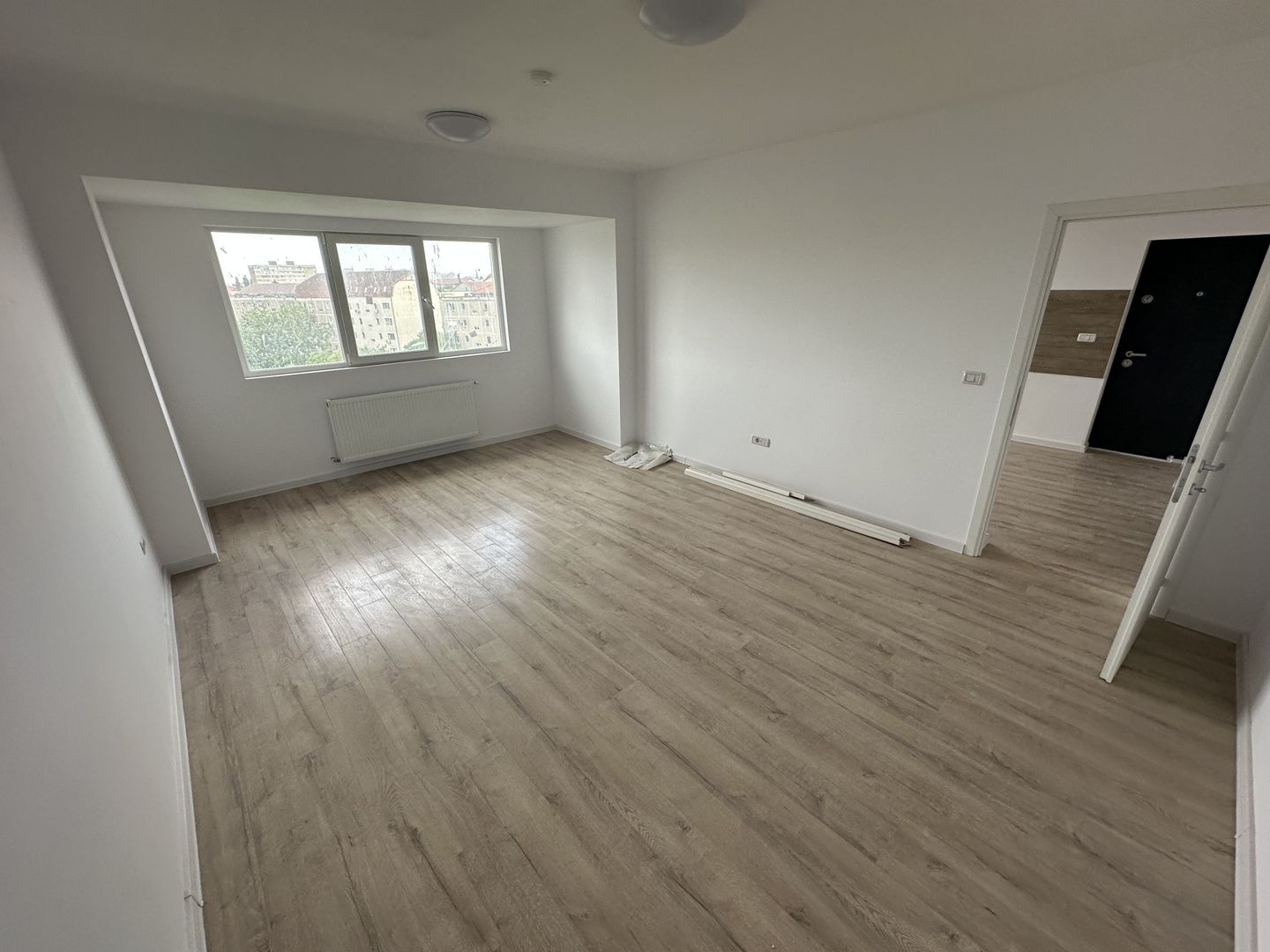 Apartament 2 camere la Mansarda zona Bucovinei - Poză 1