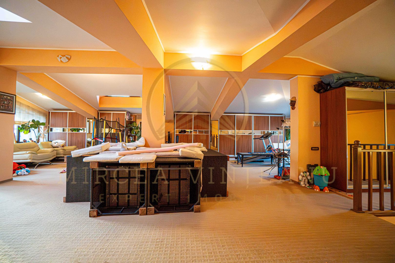 DACIA - Vila D+P+1E+M, teren 780 mp, deschidere 24 ml. - Poză 56