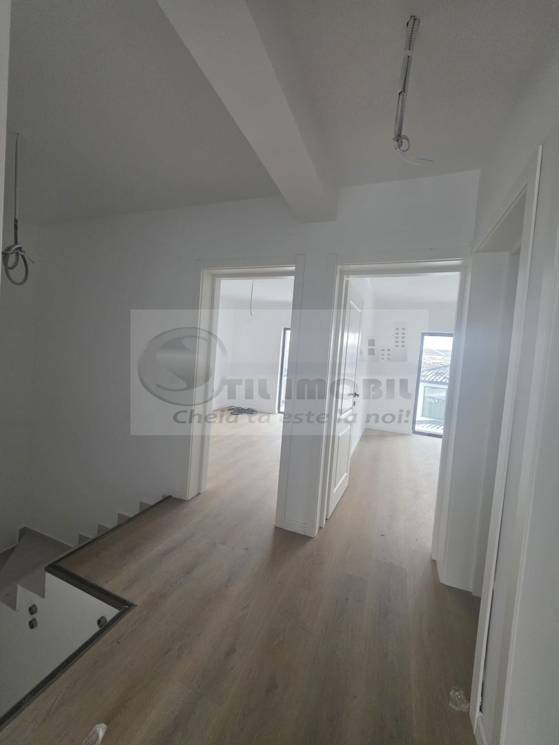 Apartament 4 camere dispus pe 2 niveluri - Poză 4