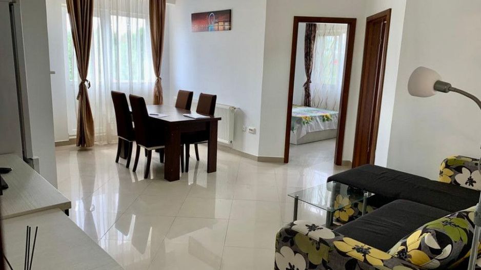 Vanzare Apartament 3 Camere Prundu - Poză 2