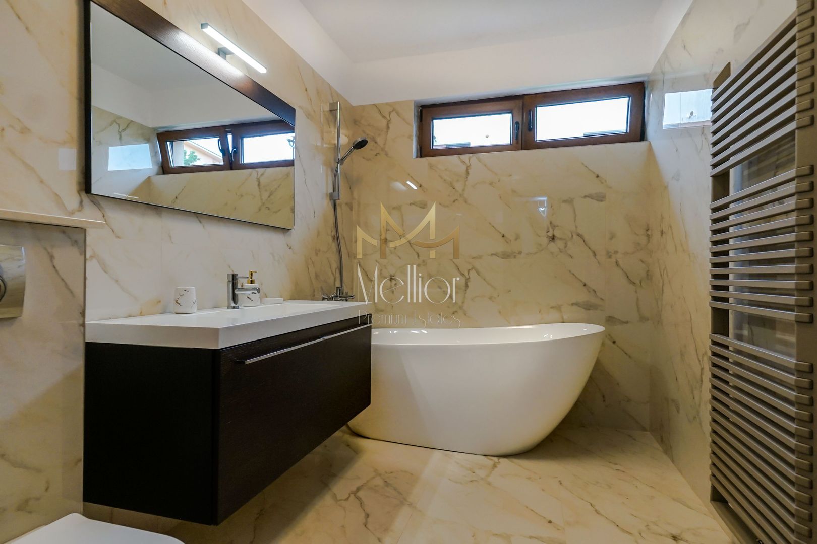 Ap spatios 4 camere, garaj, Andrei Muresanu, zona strazii Trifoiului - Poză 15