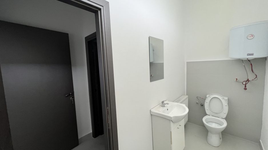 Spatiu comercial mare - Crangasi (aproape de piata, metrou) - Poză 10