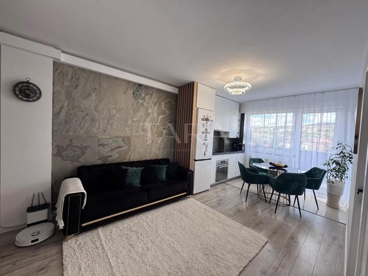 Apartament cu 3 camere, 2 balcoane, aproape de centru, Cluj-Napoca. - Poză 1