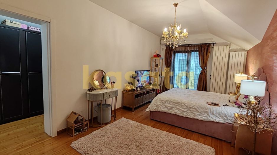 Vila care redefinește echilibrul între rafinament, spațiu și liniște - Poză 32