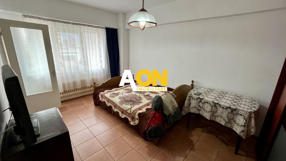 Garsonieră, Etaj 2, Bloc cu Lift, Zona Hotel Cetate - Poză 1