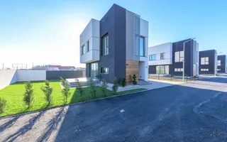 Vila Individuale de Lux în Tunari - Poză 17