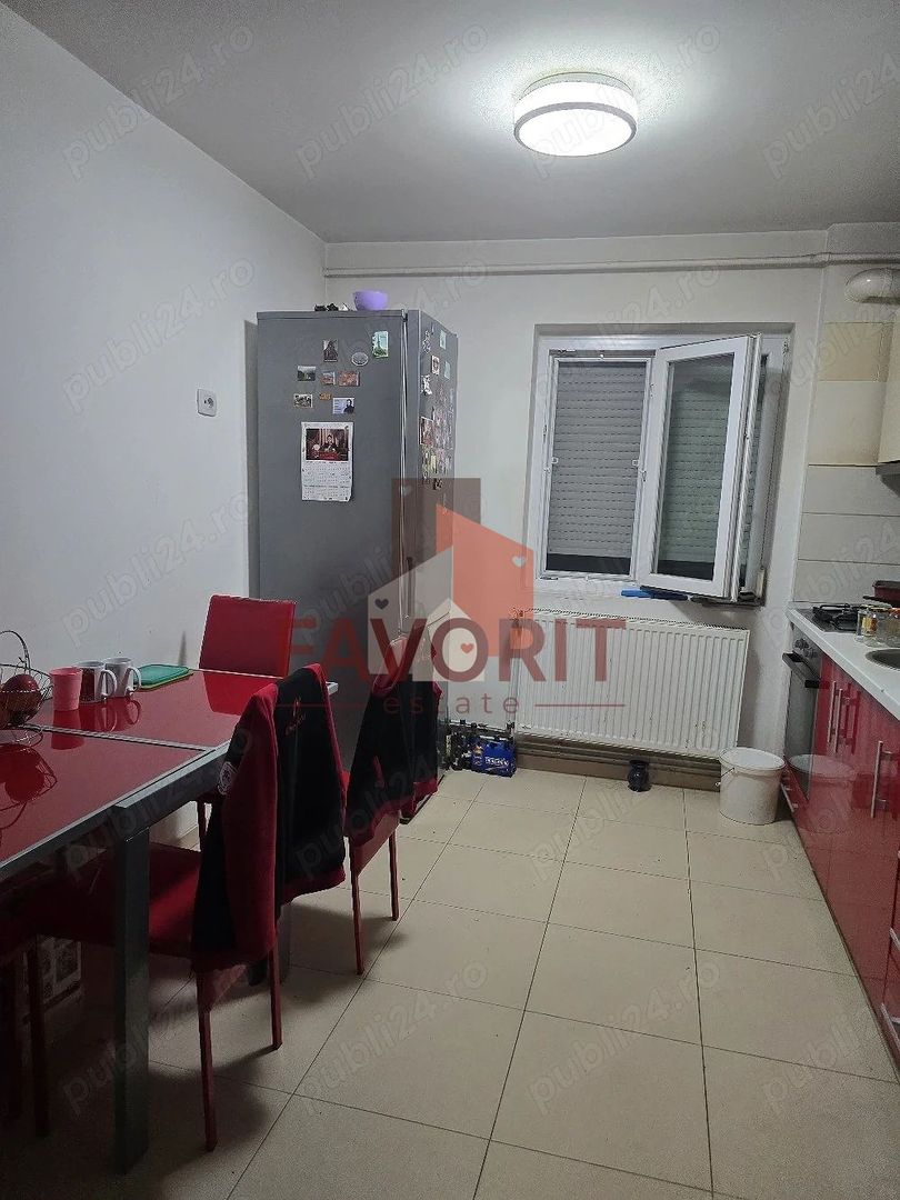Renovat integral. Pozitie excelenta. Centrala proprie. - Poză 1