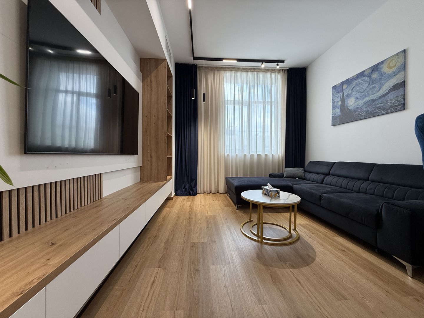 Investiție sau locuință ideală | 2 camere mobilat complet | renovat - Poză 1