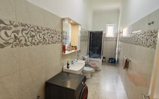 Casă cu destinație multiplă _ curte generoasă- Bălcescu - Poză 10