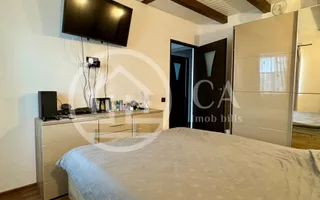 Casă de vânzare cu 6 camere in cartierul Tineretului, Oradea - Poză 11