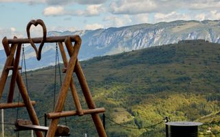 Afacere de vanzare, 2 cabane+sala de evenimente, la cheie, Apuseni! - Poză 2