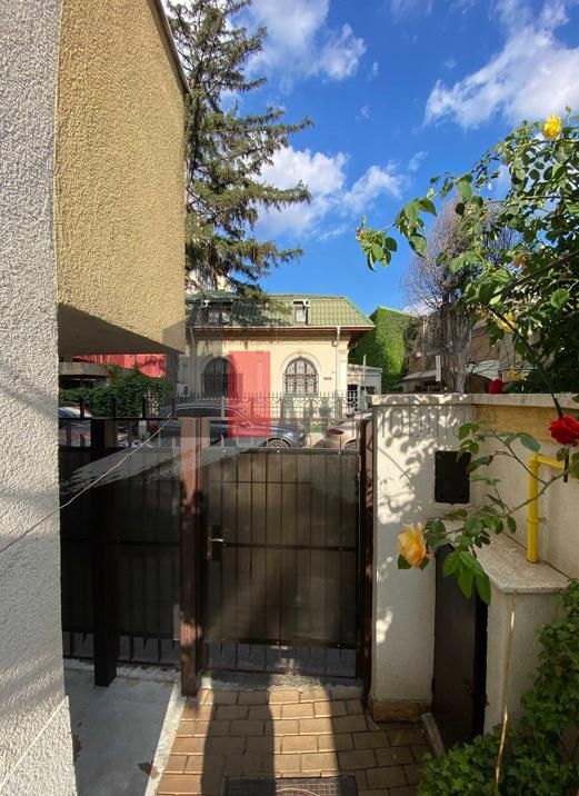 VILA IN ZONA FLOREASCA- DOROBANTI - Poză 4