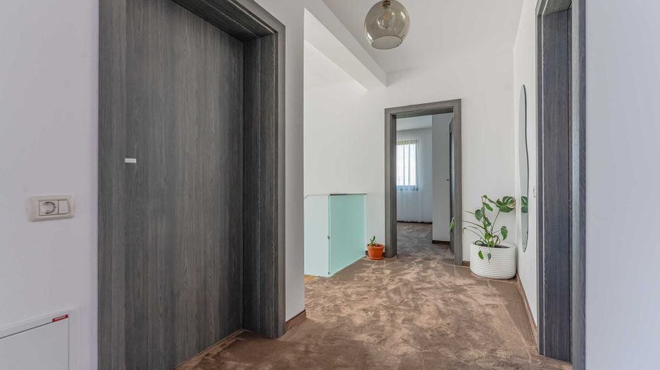 Casă individuală nouă, modernă, în Sânpetru, zona Triaj (Brasov) - Poză 21