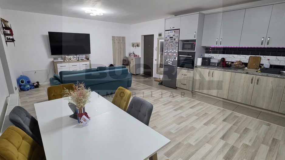 Apartament de 2 camere, modern, 54mp, parcare, zona Terra - Poză 3