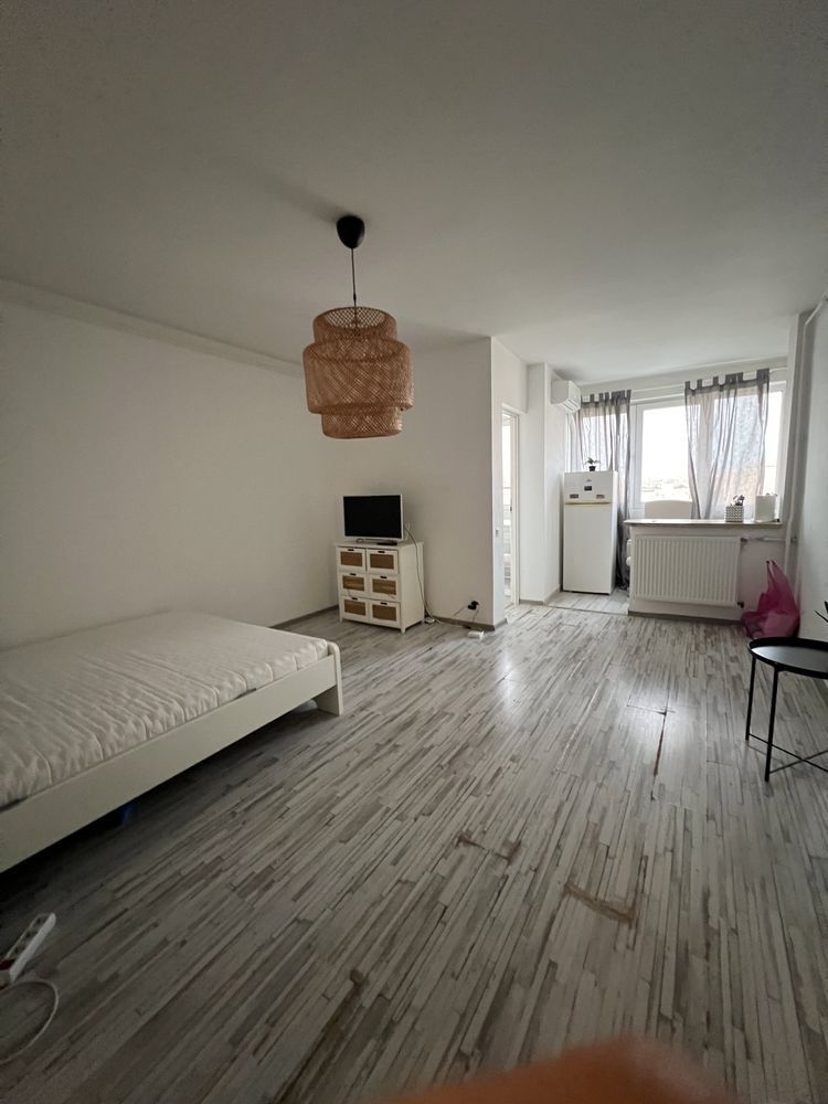 Garsoniera Dristor langa statia de metrou - Poză 2