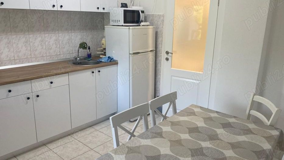 Vând apartament semicentral - Poză 3