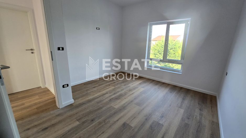 Duplex cu 5 camere despartit prin camera tehnica in Dumbravita - Poză 18