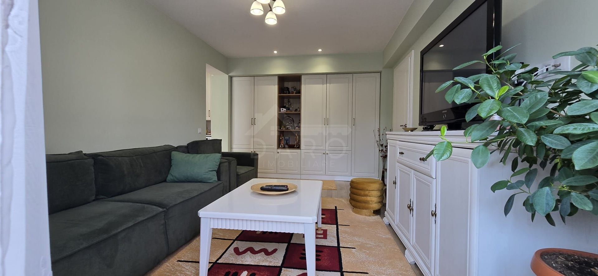 Vand apartament cu 2 camere in Cornisa, et. intermediar, lift nou - Poză 1