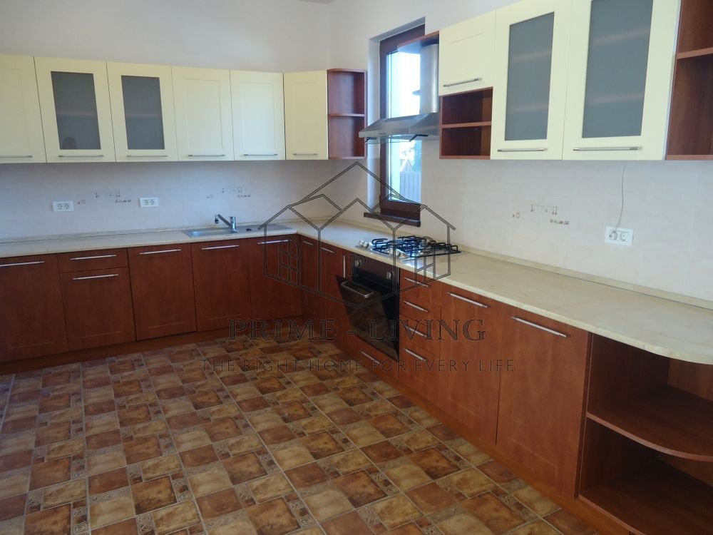 VILA CU 5 DORMITOARE LA INCHIRIERE LANGA BRITISH SCHOOL - Poză 3