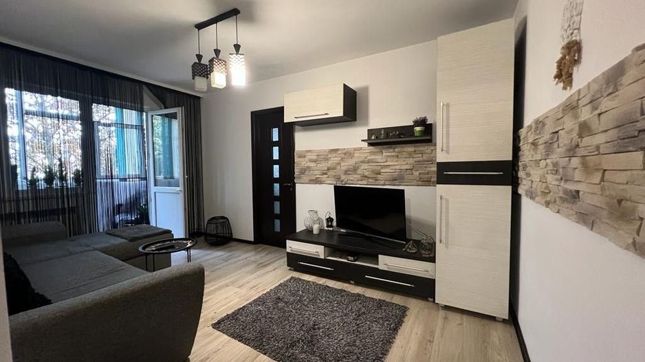 KM 4-5 - Apartament cu 3 camere situat la etajul 3 - Poză 4