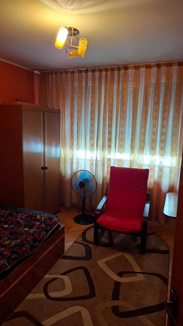 Vânzare 4 camere in Titan- Codrii Neamțului– 2 bai, bloc 4 etaje - Poză 6