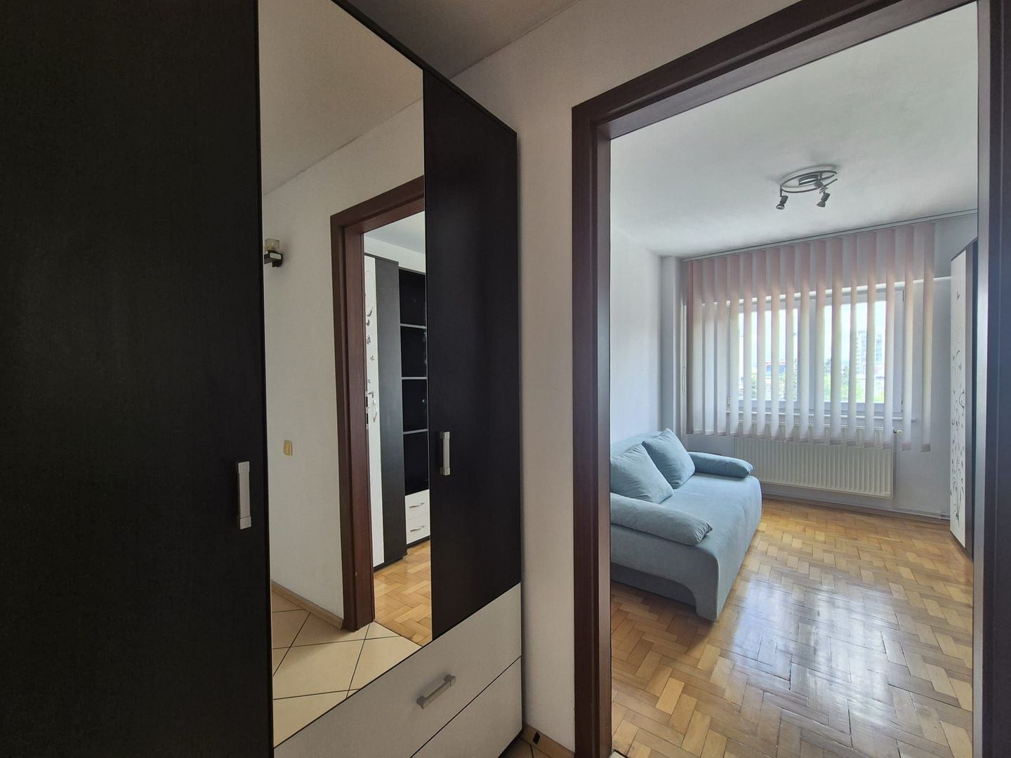Onix, apartament cu priveliste spre Tâmpa - Poză 14