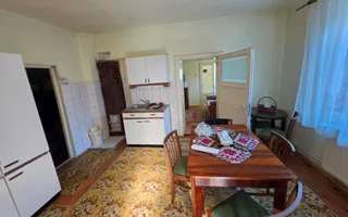 Casa cu 4 camere, 2024 mp teren, la asfalt, cu utilitati, Vintu de Jos - Poză 16
