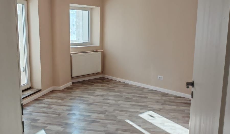 Apartament 3 camere, Aparatorii Patriei, 150.000€, 0% comision cumparator - Poză 1