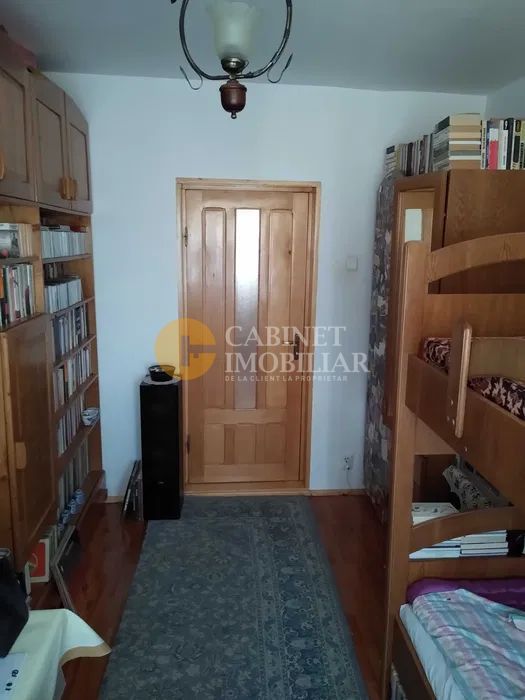 Nicolina - 4 Camere Decomandat - Etaj Intermediar +2 Bai -Bloc 1990 - Poză 4