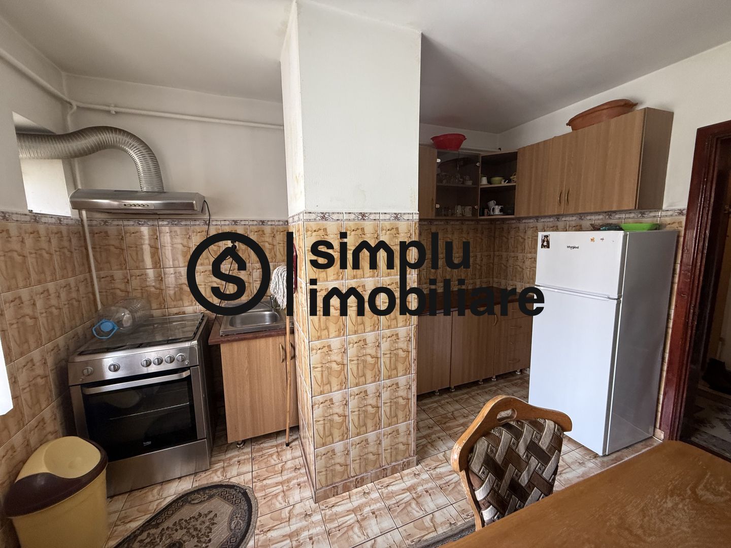 3 decomandate, etaj 2/4, centrala termica, Rovine - 157 000 Euro - Poză 16