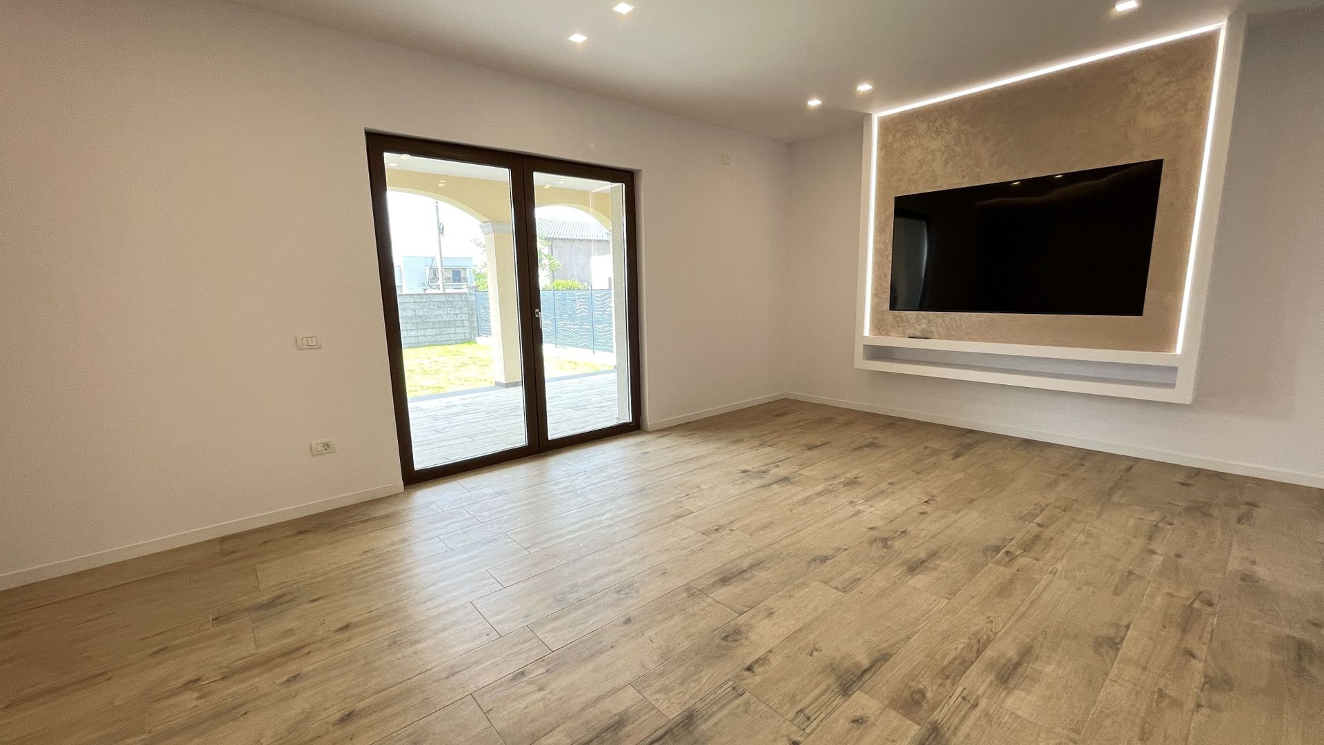 DUPLEX CU FINISAJE DE EXCEPTIE IN DUMBRAVITA - Poză 5