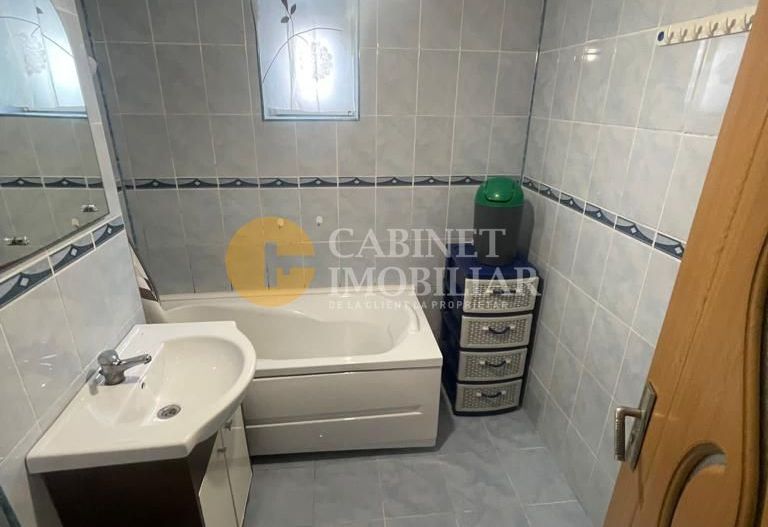 Apartament cu 2 camere decomandat bloc din 1982 zona Alexandru - Poză 7