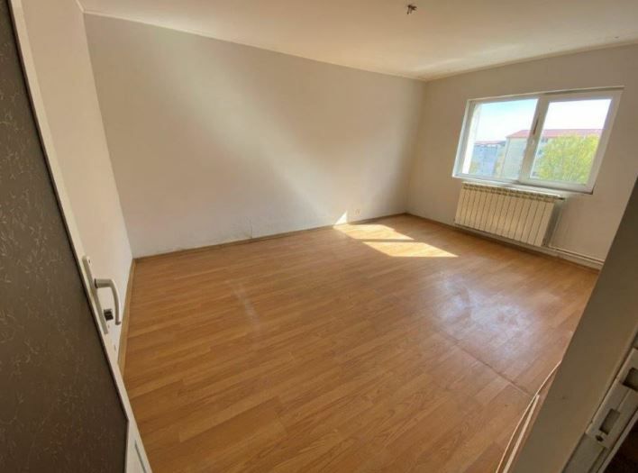 Apartament 3 camere Navodari - Poză 1